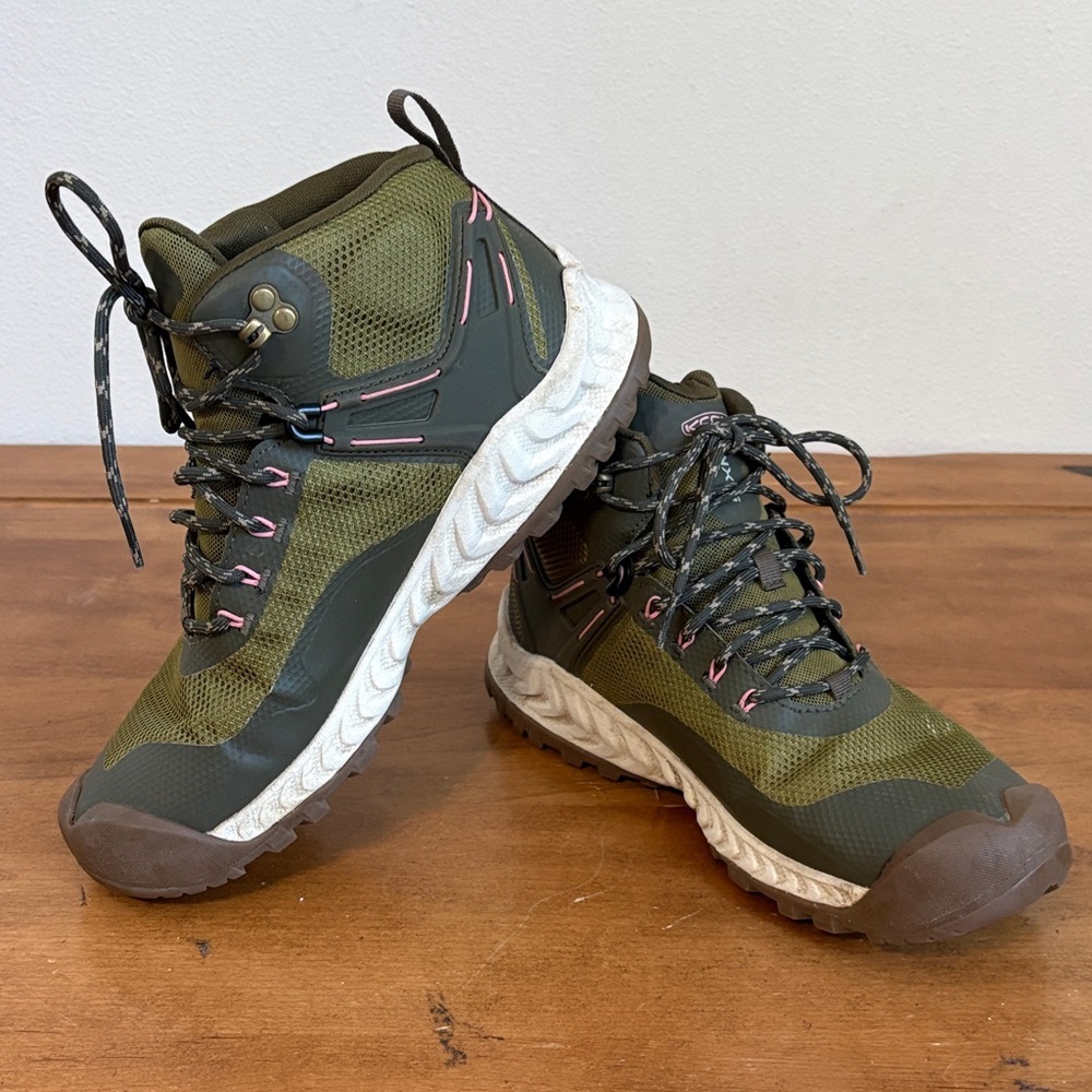 Keen NXIS EVO Waterproof Hiking Boots Size 10